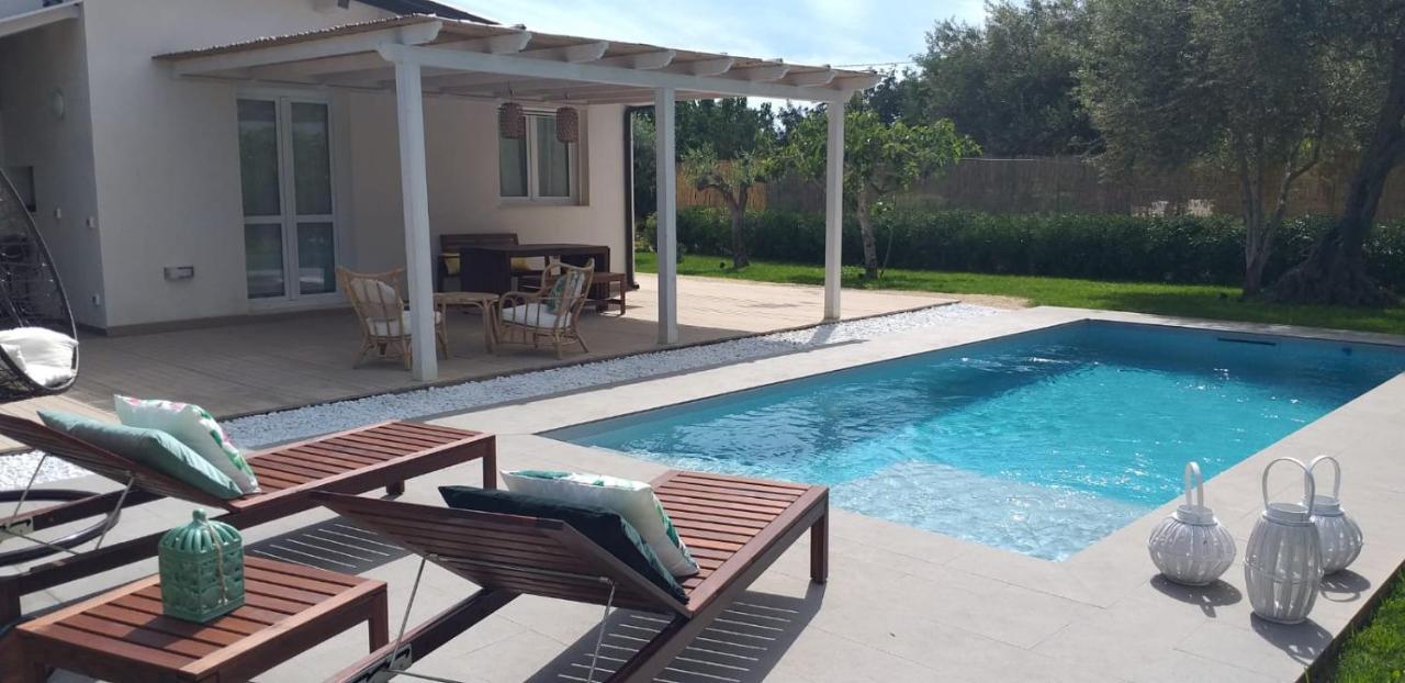 Villa Federica Con Piscina/With Pool 산타 마리아 델 포칼로 외부 사진