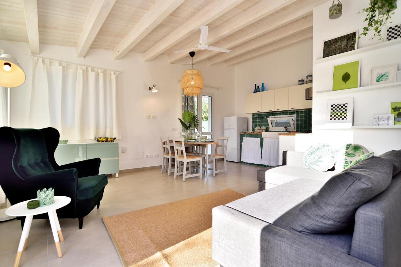 Villa Federica Con Piscina/With Pool 산타 마리아 델 포칼로 외부 사진