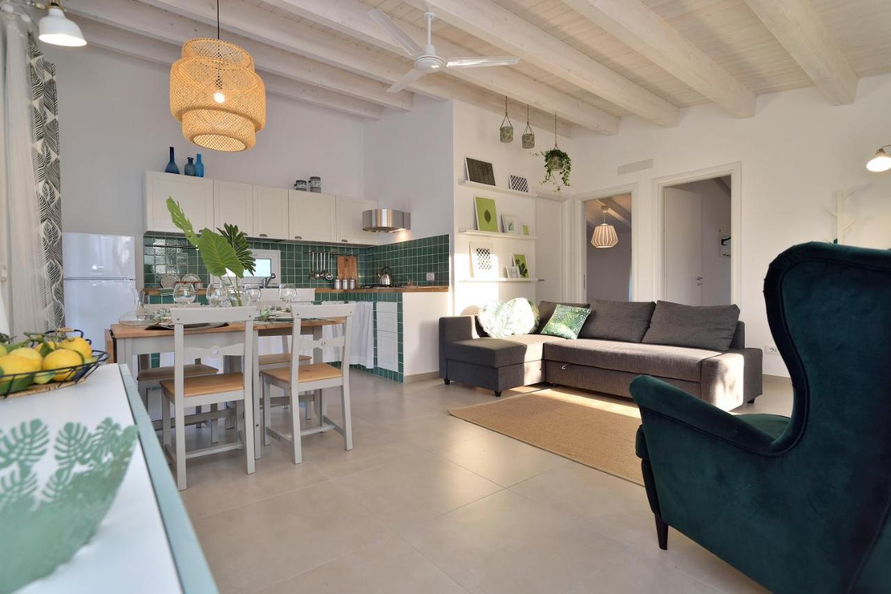 Villa Federica Con Piscina/With Pool 산타 마리아 델 포칼로 외부 사진