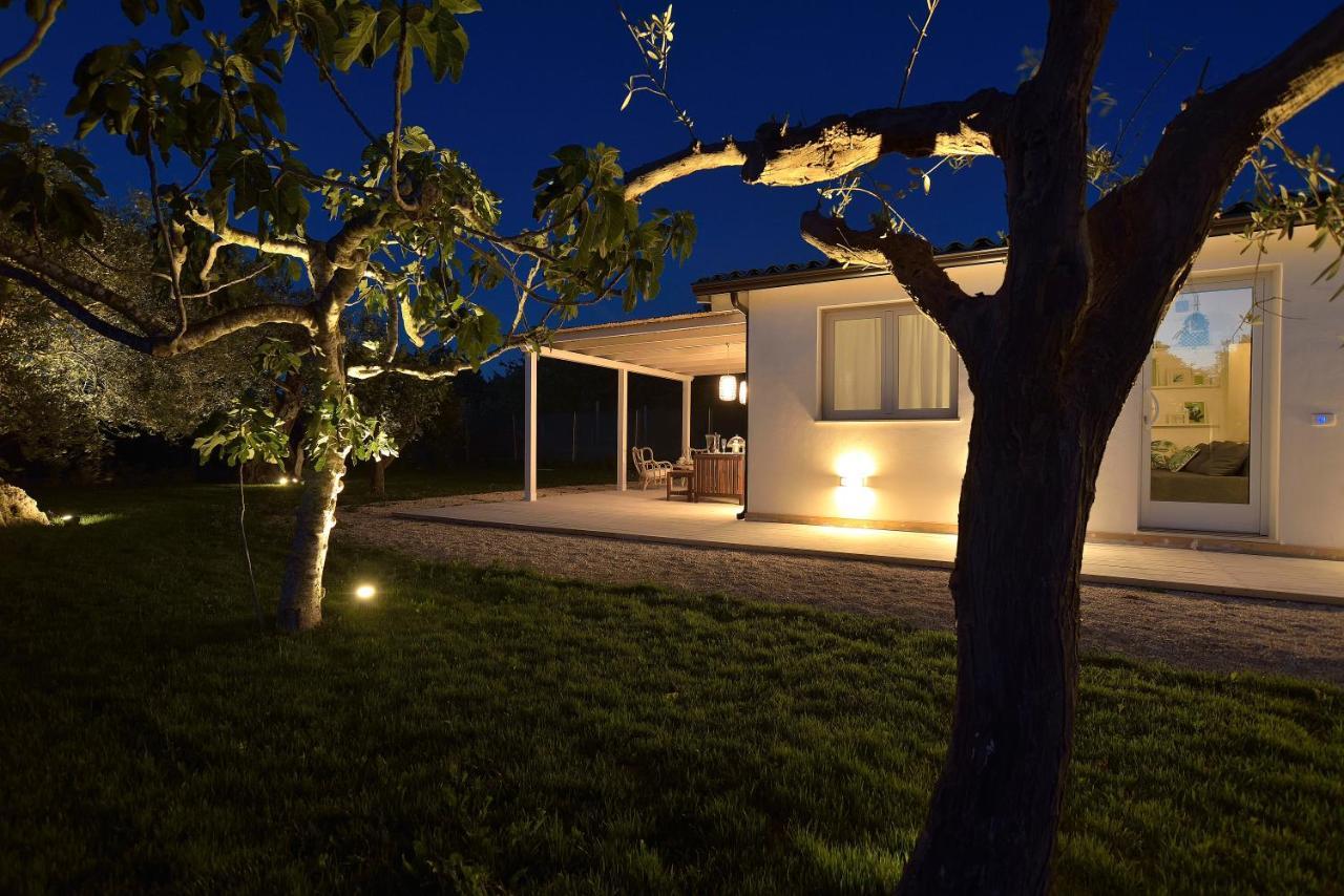 Villa Federica Con Piscina/With Pool 산타 마리아 델 포칼로 외부 사진