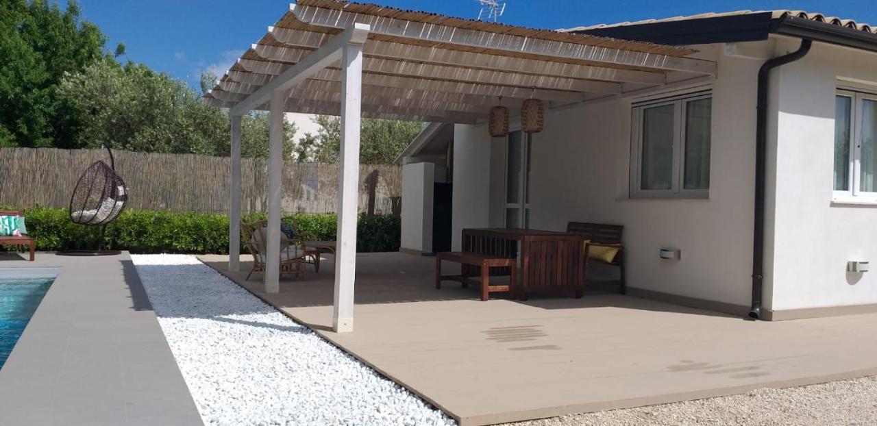 Villa Federica Con Piscina/With Pool 산타 마리아 델 포칼로 외부 사진
