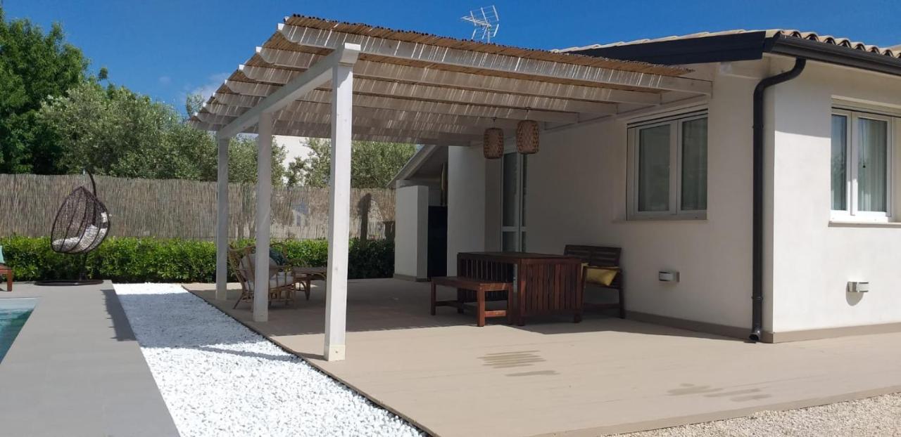 Villa Federica Con Piscina/With Pool 산타 마리아 델 포칼로 외부 사진