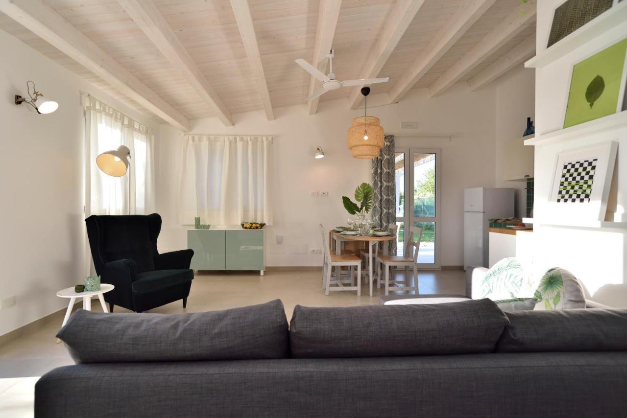 Villa Federica Con Piscina/With Pool 산타 마리아 델 포칼로 외부 사진